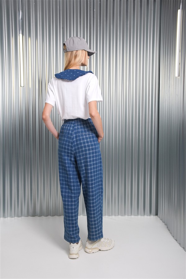 ARPYES SOLID PANTS BLUE